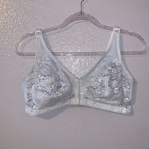 Light blue front clip floral lace wire free bra